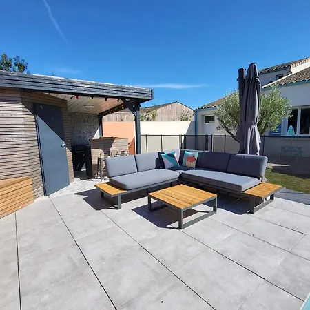 Proche De La Rochelle Avec Piscine Villa Villedoux