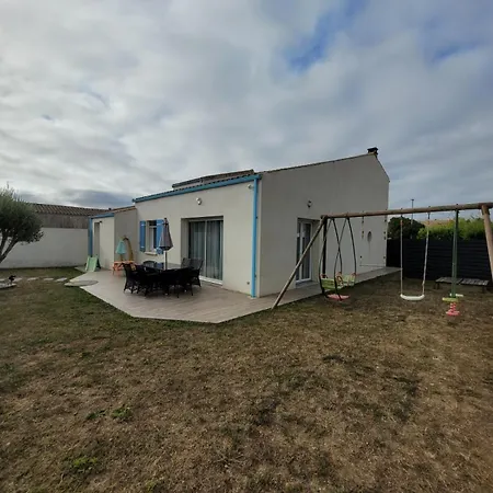Proche De La Rochelle Avec Piscine