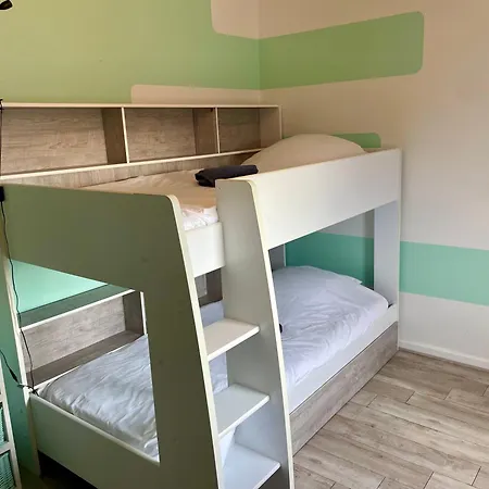 Proche De La Rochelle Avec Piscine Villa
