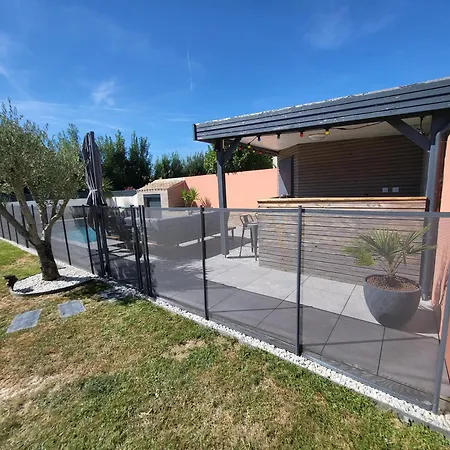 Villa Proche De La Rochelle Avec Piscine *